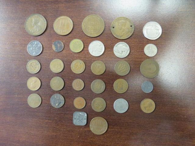 LOT OF ASSORTED OLD FOREIGN COINS, AUSTRALIA, NETHERLANDS, NORWAY, (2) BUFFALO NICKLES, (2) WHEAT