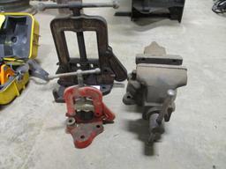 Shop Vise & (2) Pipe Cutters