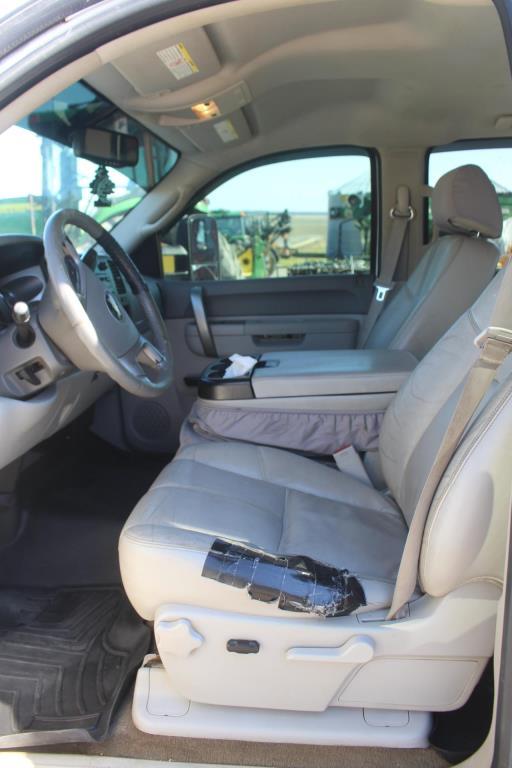 2014 Chevrolet 3500HD 4x4 Crew Cab Dually Pickup
