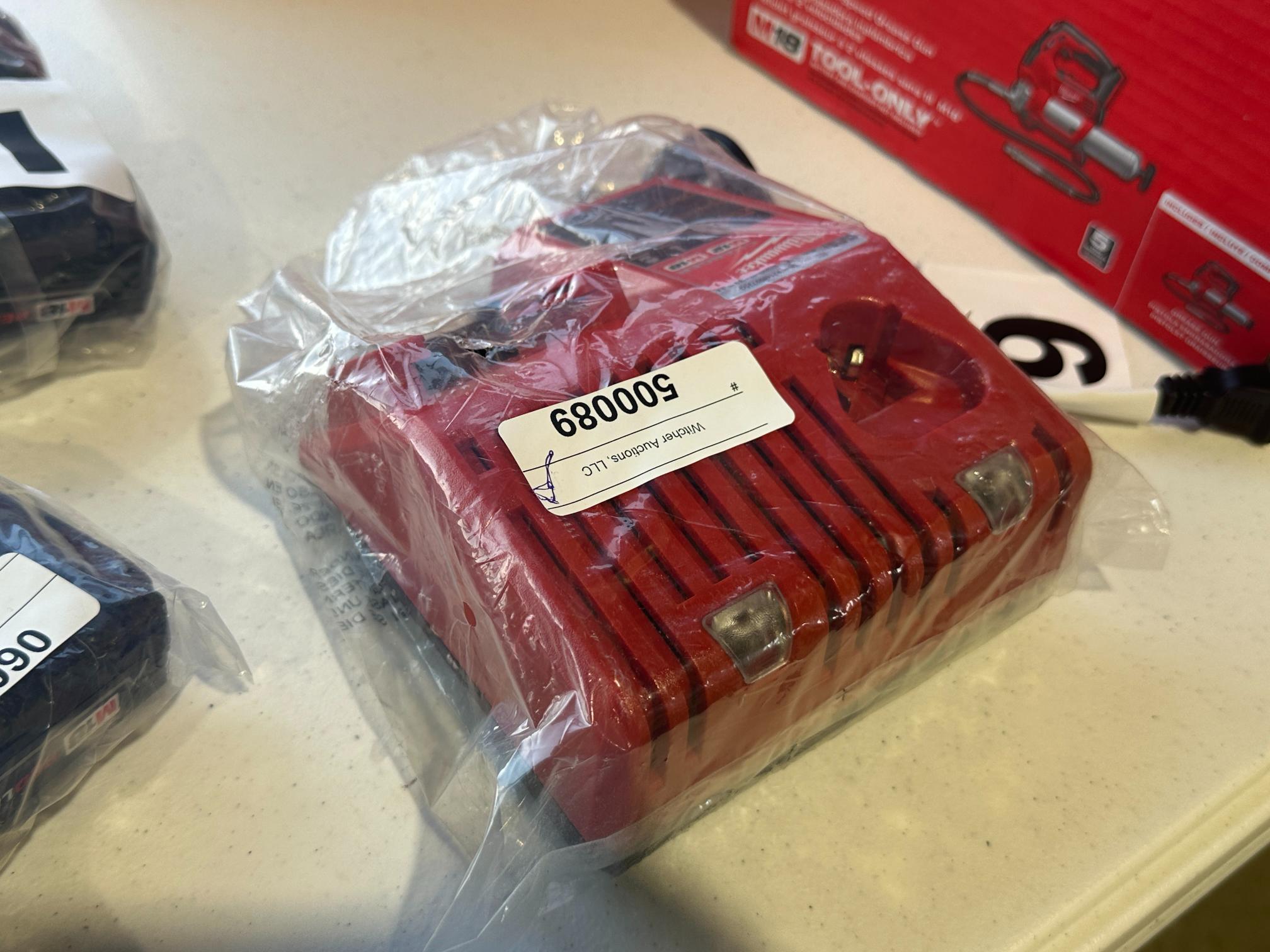 Milwaukee M12/M18 Charger
