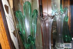 Swung vase and other vases