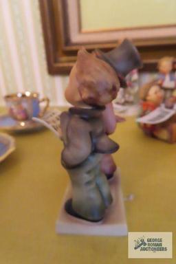Hummel Duet figurine number 130