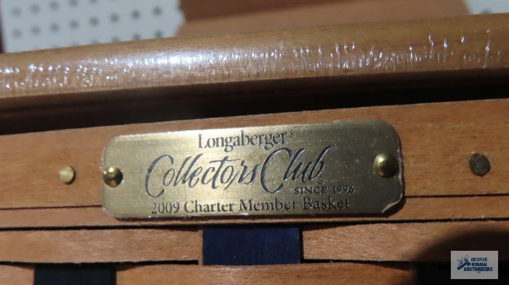 Longaberger Collectors Club 2009 charter member basket