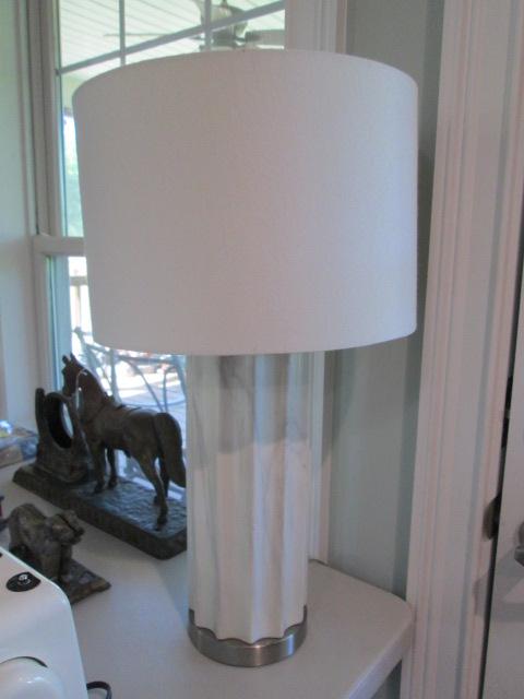 Fluted Column Style Ceramic Table Lamp