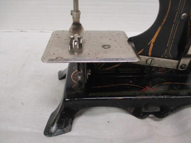 Germany Miniature Sewing Machine
