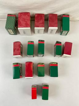 16 pcs Vintage Hallmark Keepsake Christmas Ornament Assortment. Original Boxes. See pics.