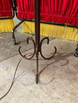 Vintage Standing parlor lamp with curled steel rod design - Tested and working - fair condition