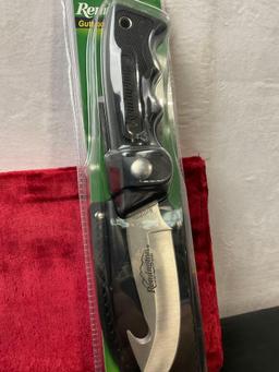 Pair of NIB Remington Knives, Guthook Fixed Blade, 1x Insignia Edition Model 19312 & Model 18193