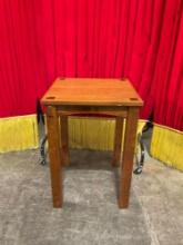 Vintage MSE Mission Style Wooden End Table w/ Corner Decorations. See pics.