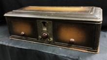 Philco 1928 Coffin Radio - Model 211, 24"x11½"x7½"