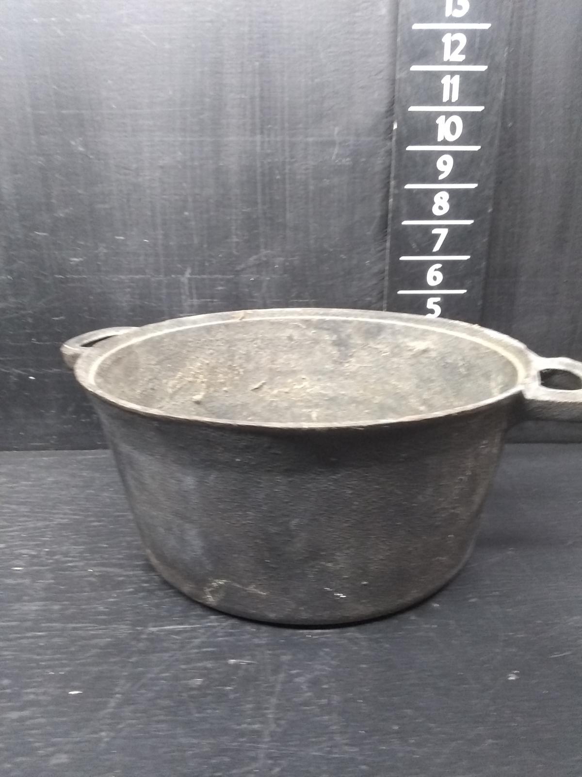 Cast Iron Double Handled Bean Pot