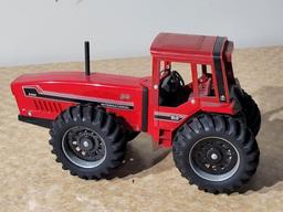Ertl International 6388 2+2 4WD Tractor