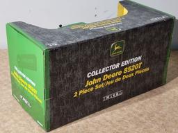 Ertl John Deere 8520T 2 Piece Collector Set