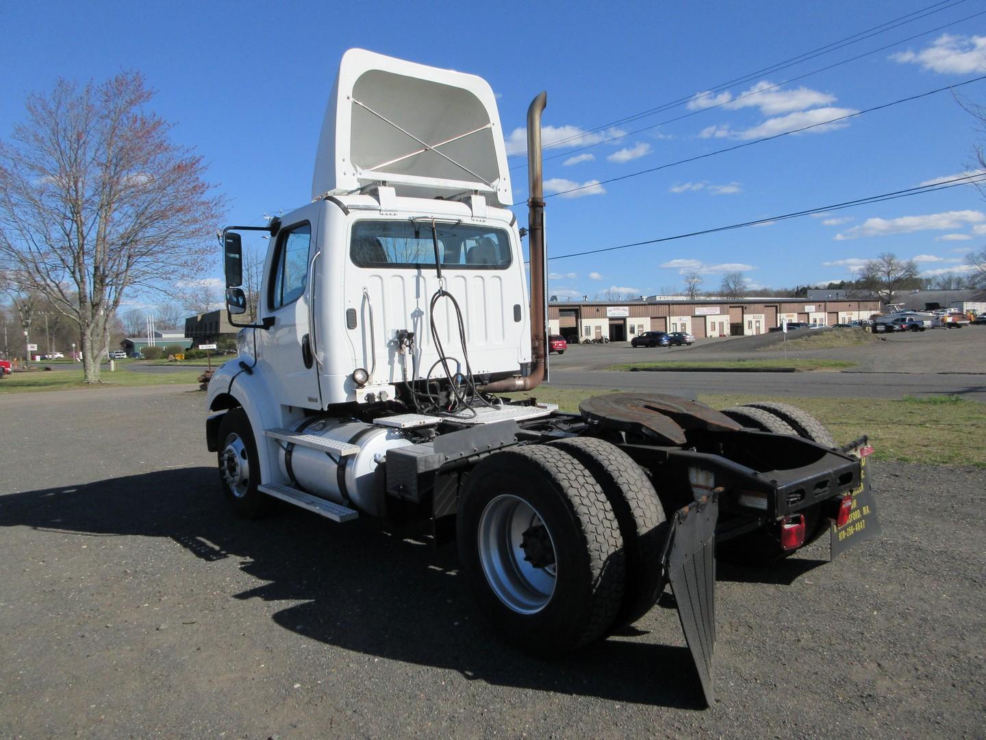 2011 Freightliner M2 S/A Tractor