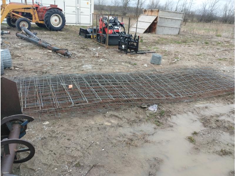 10 Panels of Pig Wire