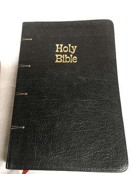 Vintage Holy Bibles & The Book Of Common Prayer Hymns A&M