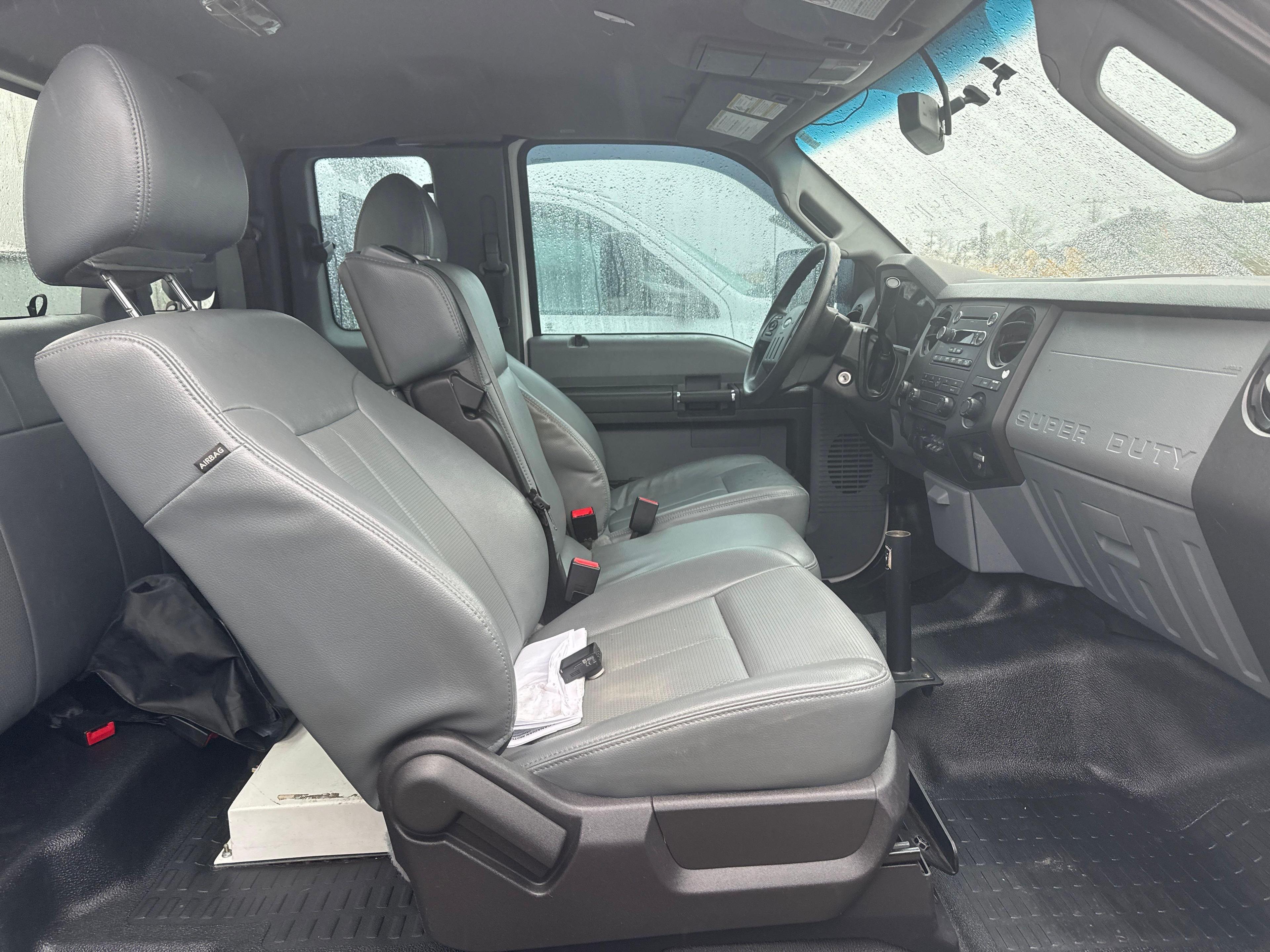 2016 FORD F550 SERVICE TRUCK VN:B45127 powered by diesel engine, equipped with automatic