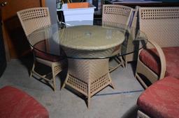 Fine Ficks Reed Rattan Wicker Glass Top Table and 4 Chairs Outdoor Dining Set, Cushioned Seats