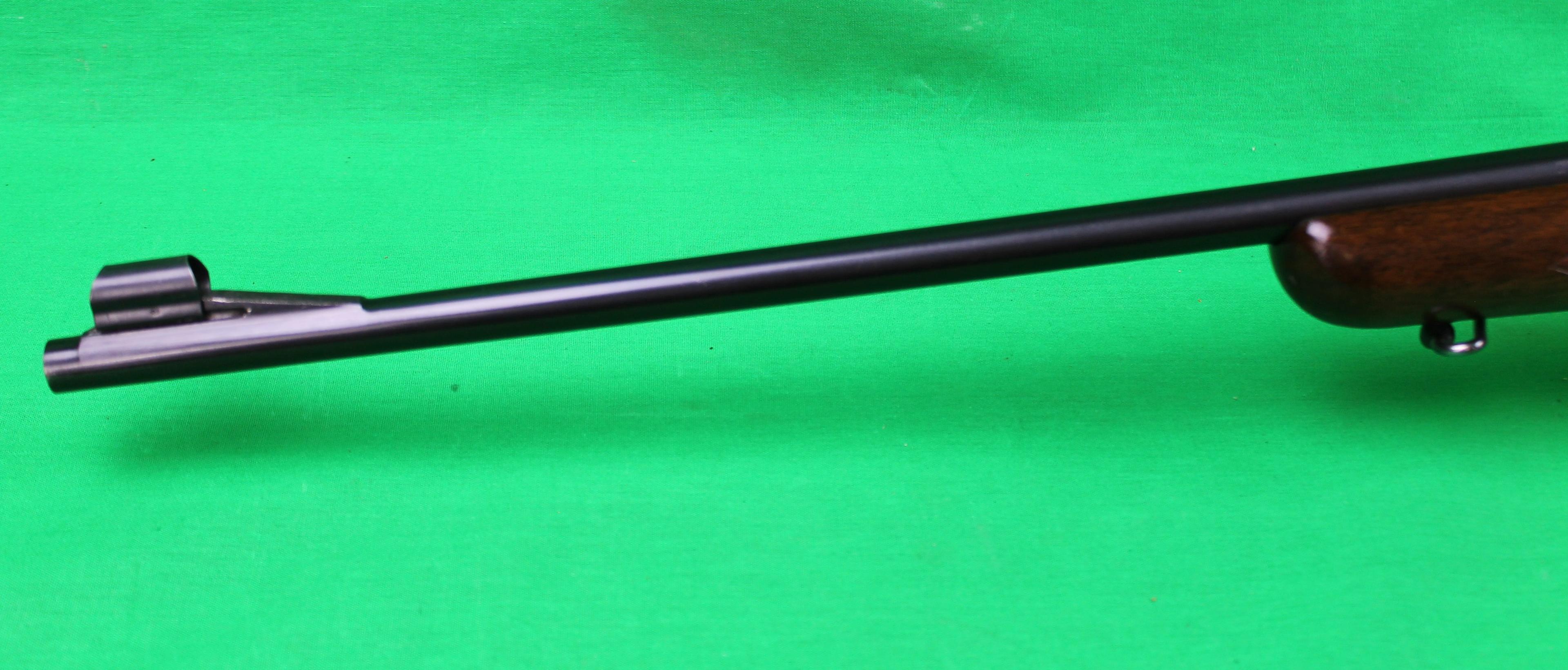 Winchester 75 Delux Sporting 22lr with Weaver G4 Scope & Mounts