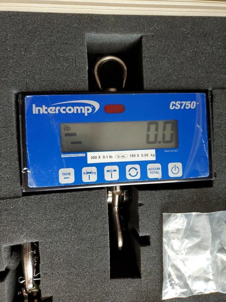 LOT OF 2 INTERCOMP CS750 SCALES W REMOTES IN PELICAN 1600 CASE