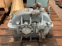 DRESSER 60-SHC GEARBOX 1150RPM 6.2 RATIO SERVICE RATING 26.7HP 1.0SF LOT OF 2