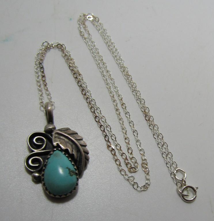 NAVAJO TURQUOISE PENDANT 18" NECKLACE STERLING SIL
