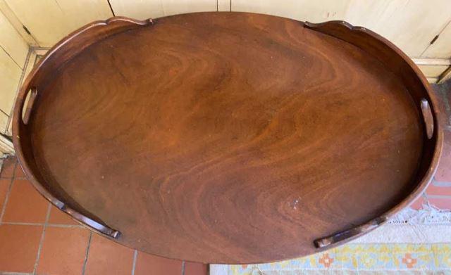 Oval  Coffee Table - 38.5" x 27", 16 1/2"H