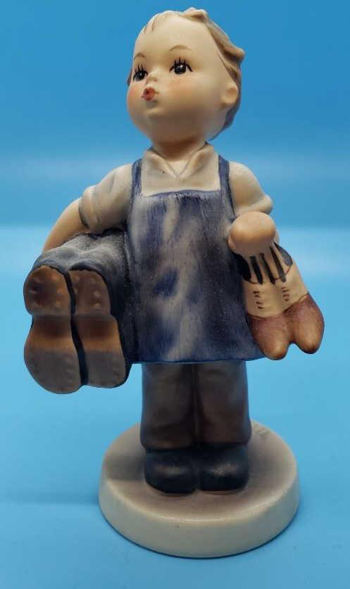 Hummel "Boots" Figurine, Hum 143/0