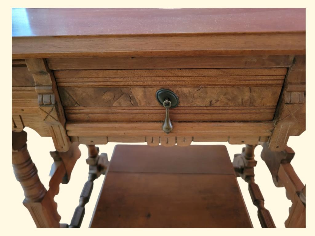 Antique Eastlake 1-Drawer Table