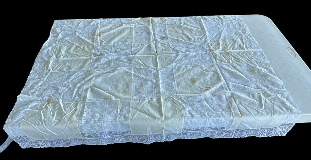 (7) Tablecloths & (6) Linen Napkins: