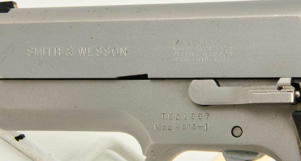 Smith & Wesson Model 4516-1 Semi Auto Pistol .45