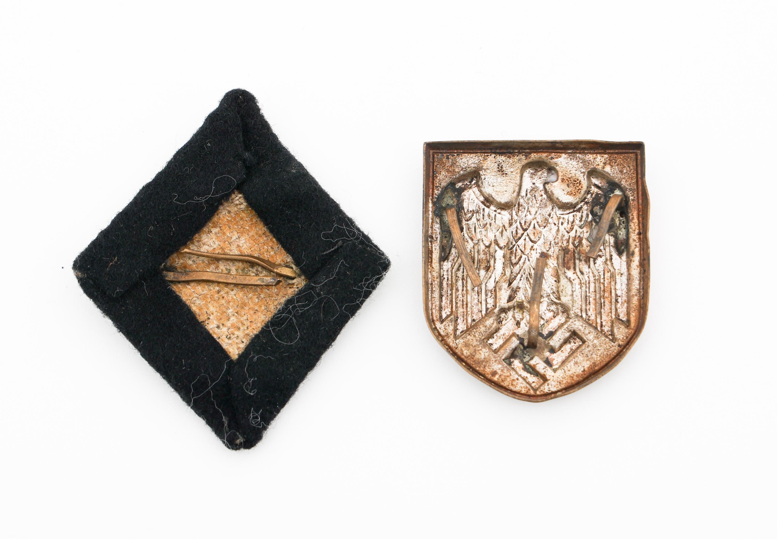 WWII GERMAN CLOSE COMBAT CLASP & WOUND BADGES