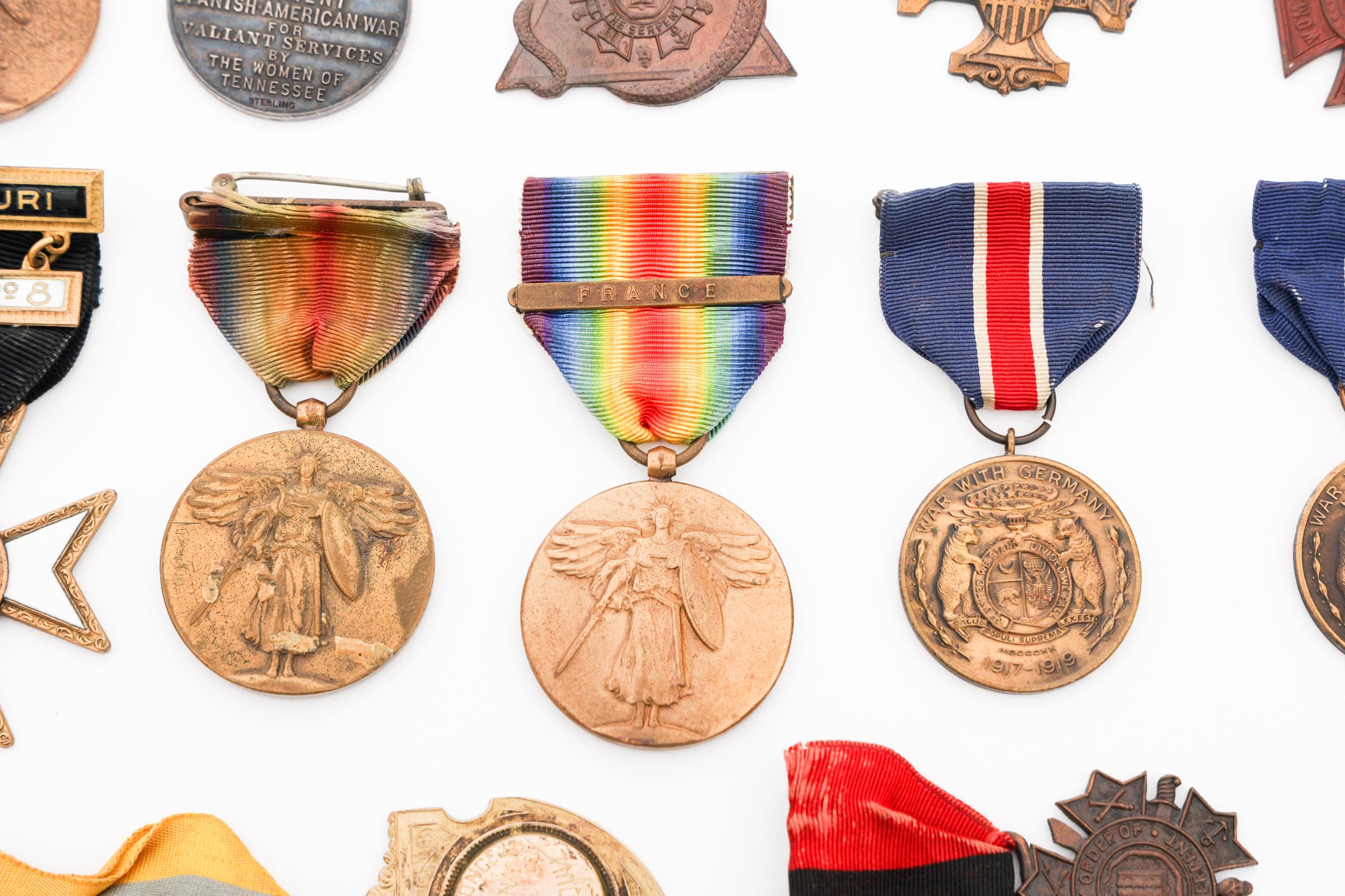 WWI ERA US STATE SERVICE & FRATERNAL MEDALS