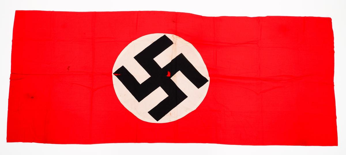 WWII GERMAN NSDAP BANNER
