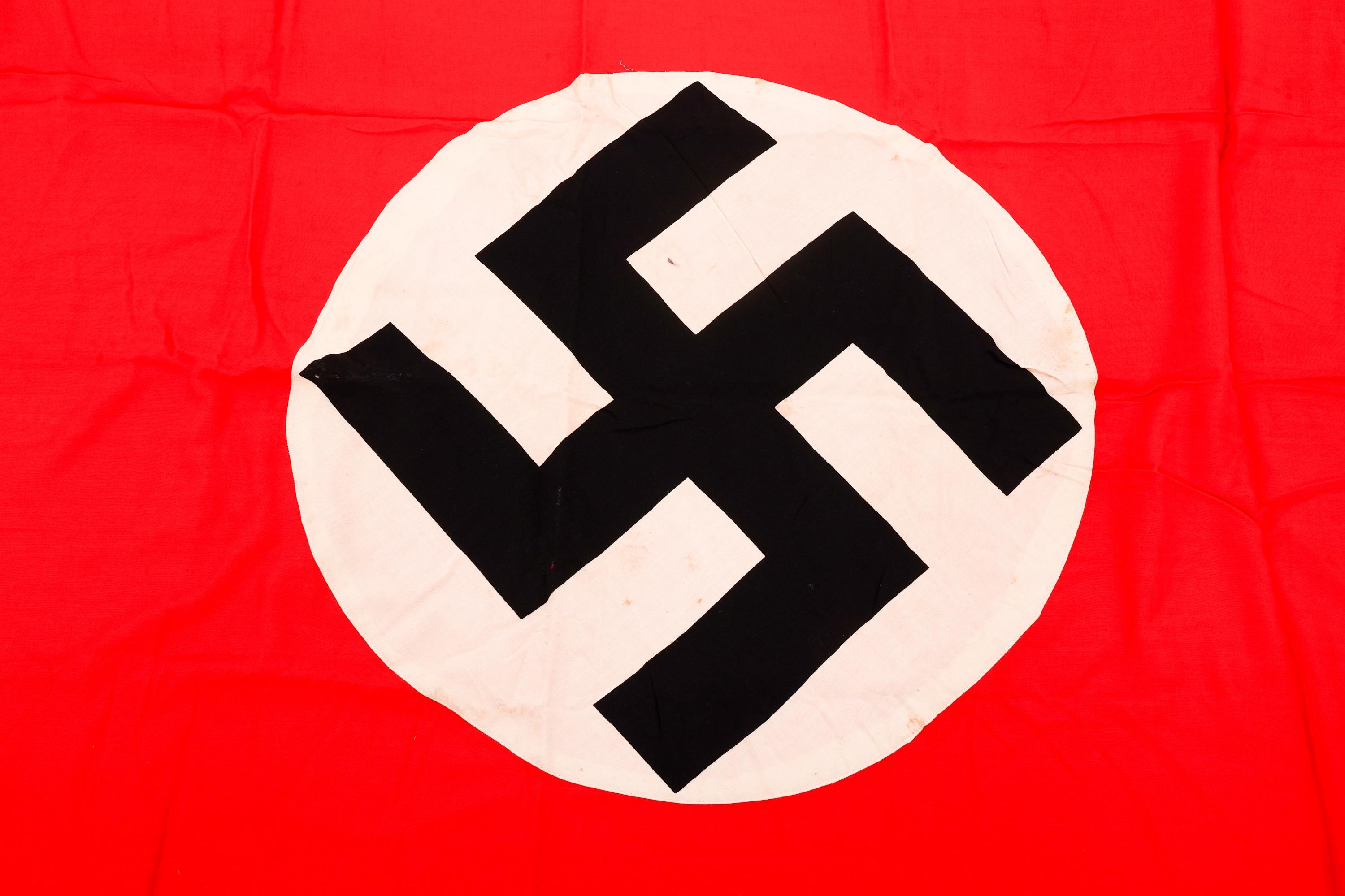 WWII GERMAN NSDAP BANNER