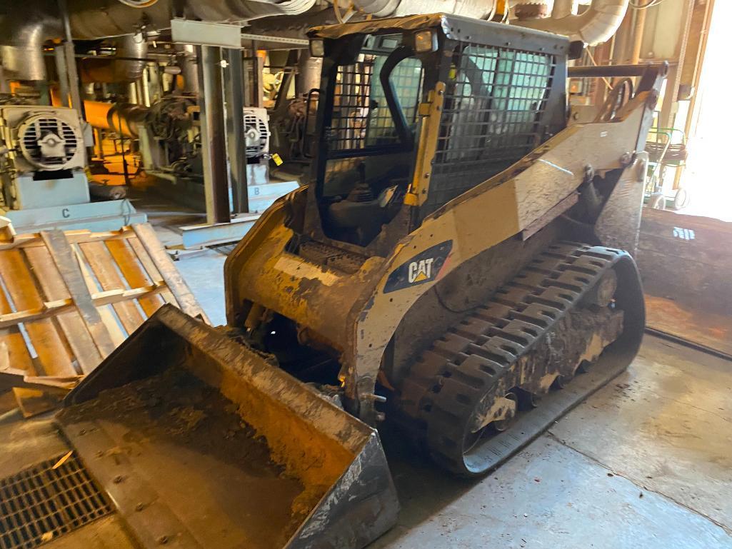 2012 Caterpillar 259B3 Compact Track Loader Skid Steer w/ rubber tracks, 4,596 hours, PIN