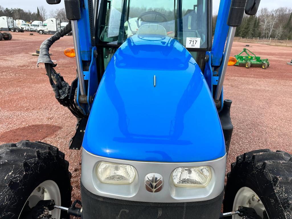 2013 New Holland TS6.125 tractor, CHA, MFD, New Holland loader, Dual Power trans w/LHR & creeper