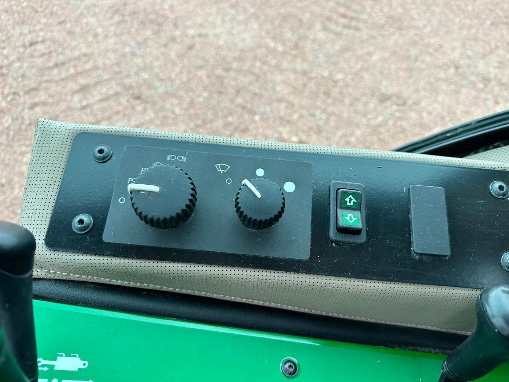2019 John Deere 1575 front mount lawn mower, cab w/heat & AC, 4x4, hydro trans, 7 Iron Pro 72" deck,