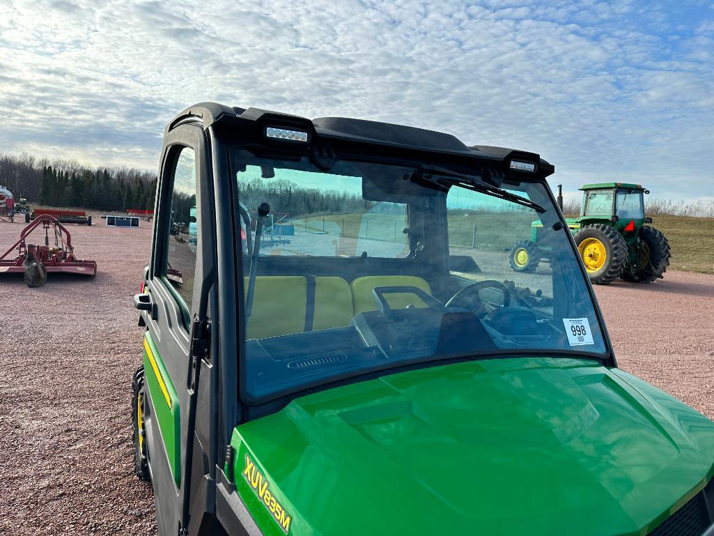 2019 John Deere XUV 835M Gator utility vehicle, cab w/AC, 4x4, gas engine, power dump bed, brush