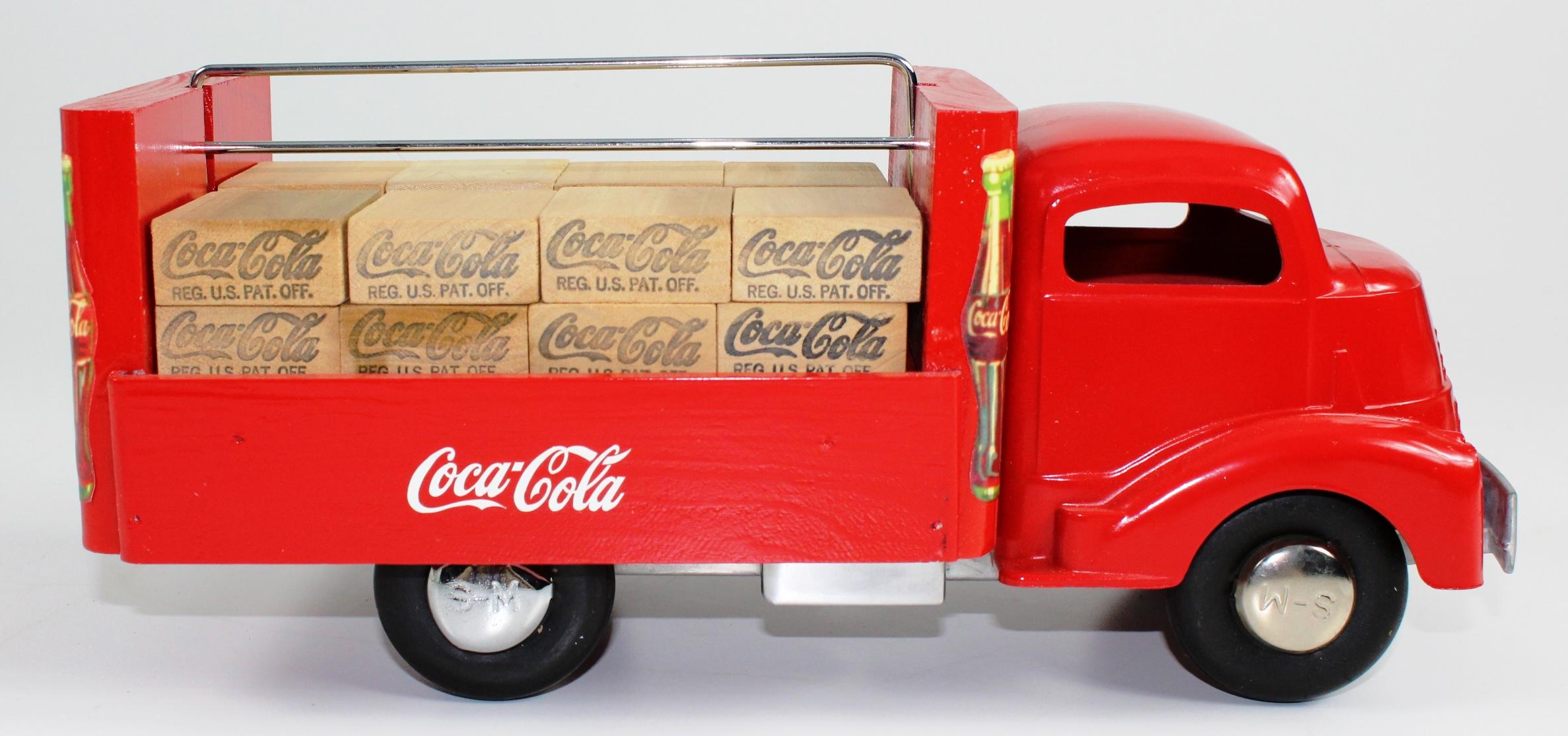 SMITH MILLER COCA COLA TRUCK WITH WOOD COKE CRATES