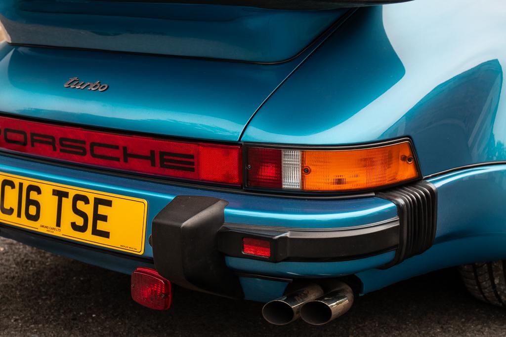 1986 Porsche 911 (930) Turbo SE 'Flat Nose'