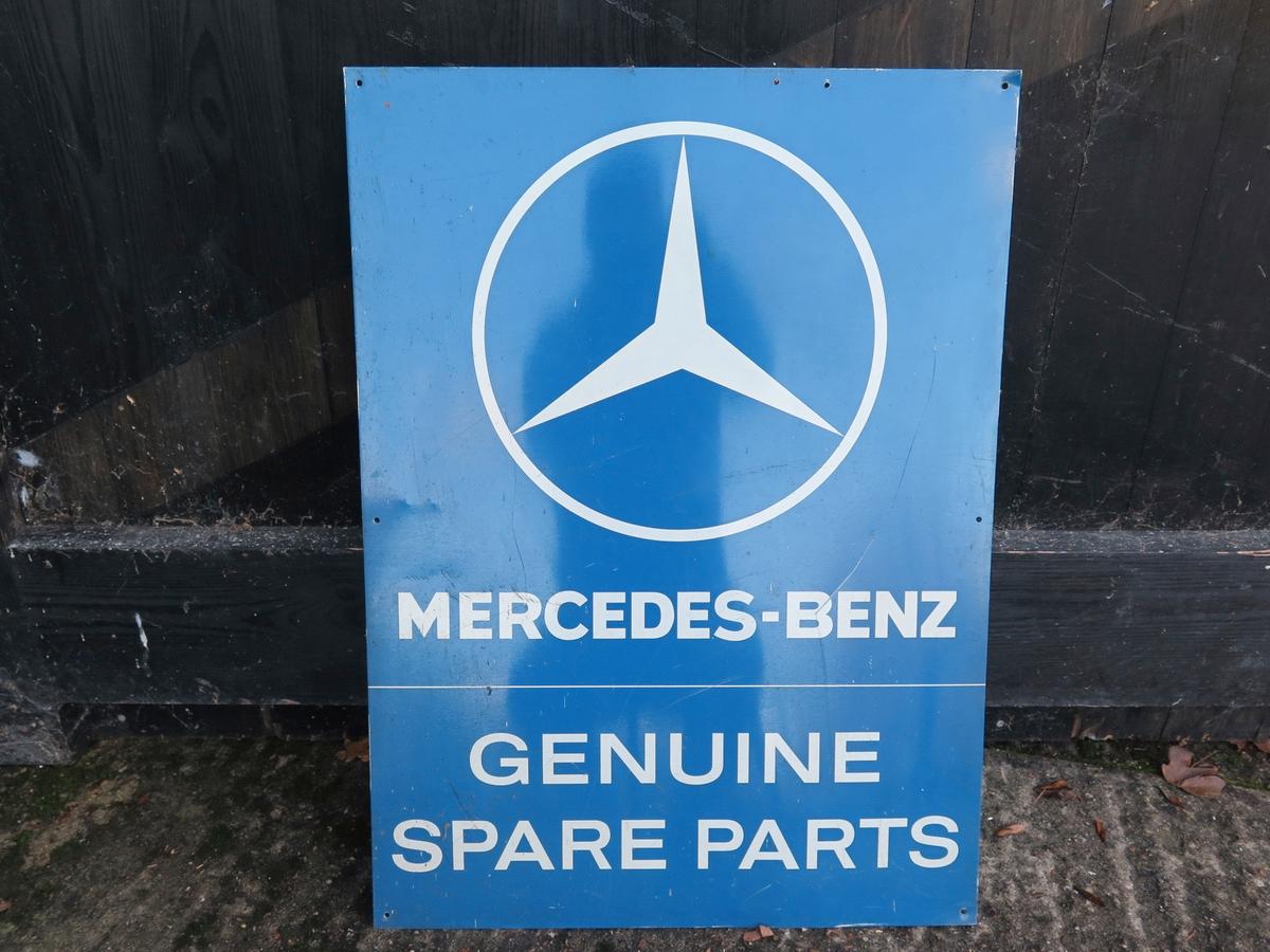 Original Mercedes-Benz Spare Parts sign