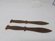 pair old throwing knives