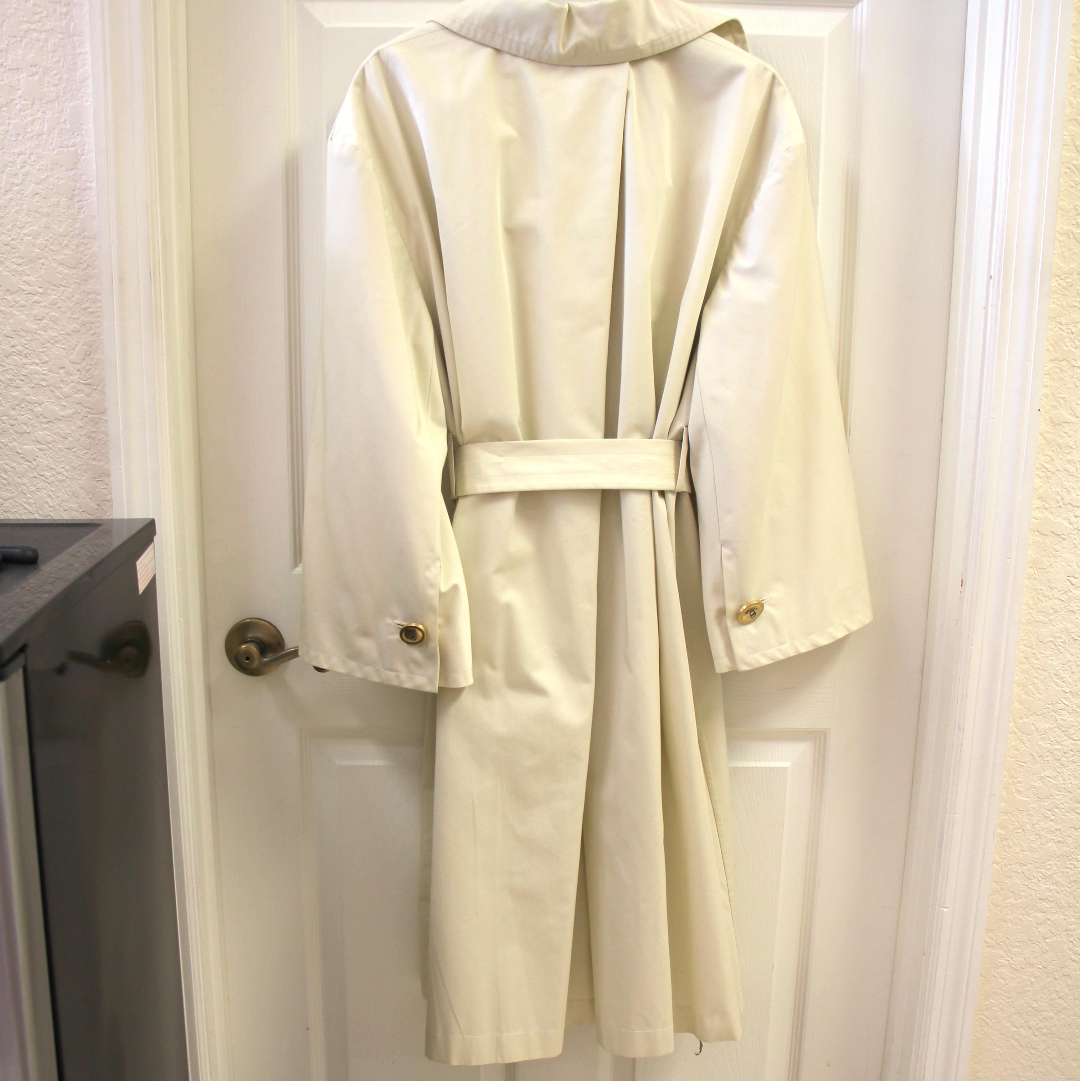 Christian Dior Boutique Beige Belted Gold Hardware Trench Coat