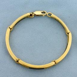 Designer Onyx Link Bracelet In 18k Yellow Gold