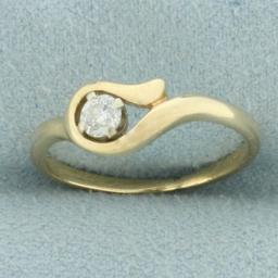Antique Diamond Engagement Ring In 14k Yellow Gold