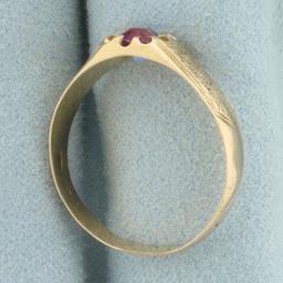 Antique Red White And Blue Quartz Belcher Ring In 14k Yellow Gold