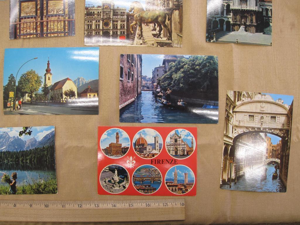 Lot of Italian postcards, including 6 Florence, 4 Venice, 3 Tarvisio and 1 Portofino, 3 oz
