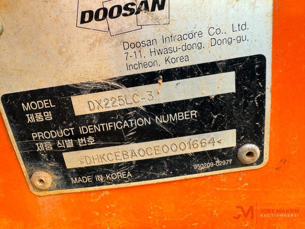 2015 DOOSAN DX225LC-3 HYDRAULIC EXCAVATOR