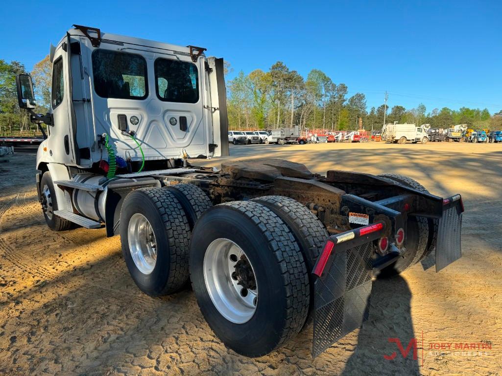 2017 FREIGHTLINER CASCADIA DAY CAB TRUCK TRACTOR